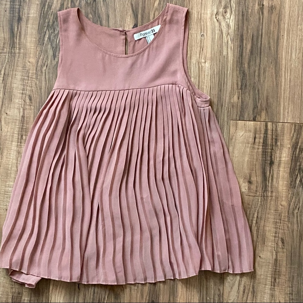 F21 Pleated Tunic-Style Top